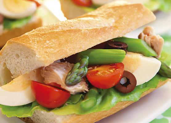 Asparagus Nicoise Salad Roll